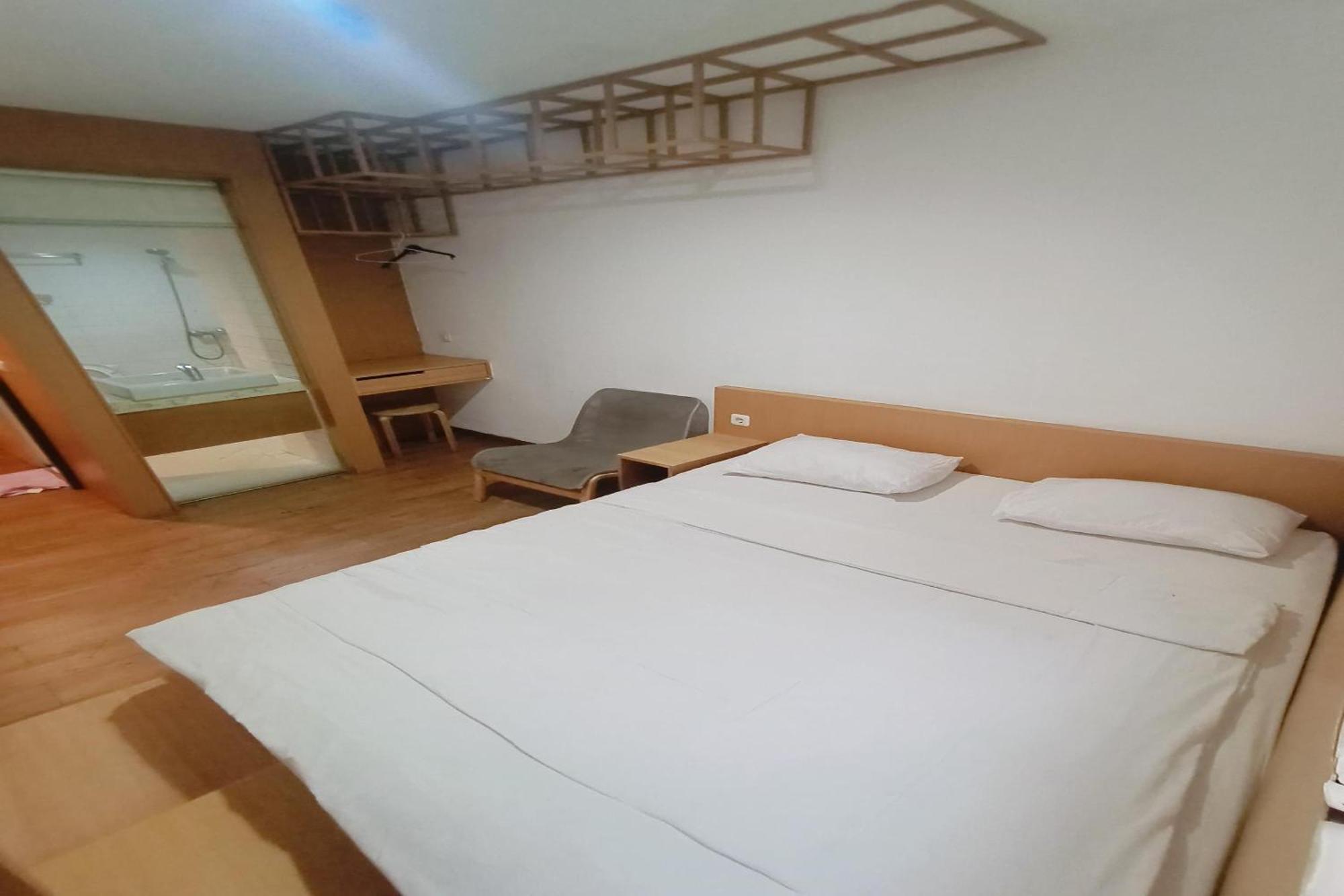 Hotel O Pondok Indah Near Gandaria City Formerly Odori Residence Jakarta Kültér fotó